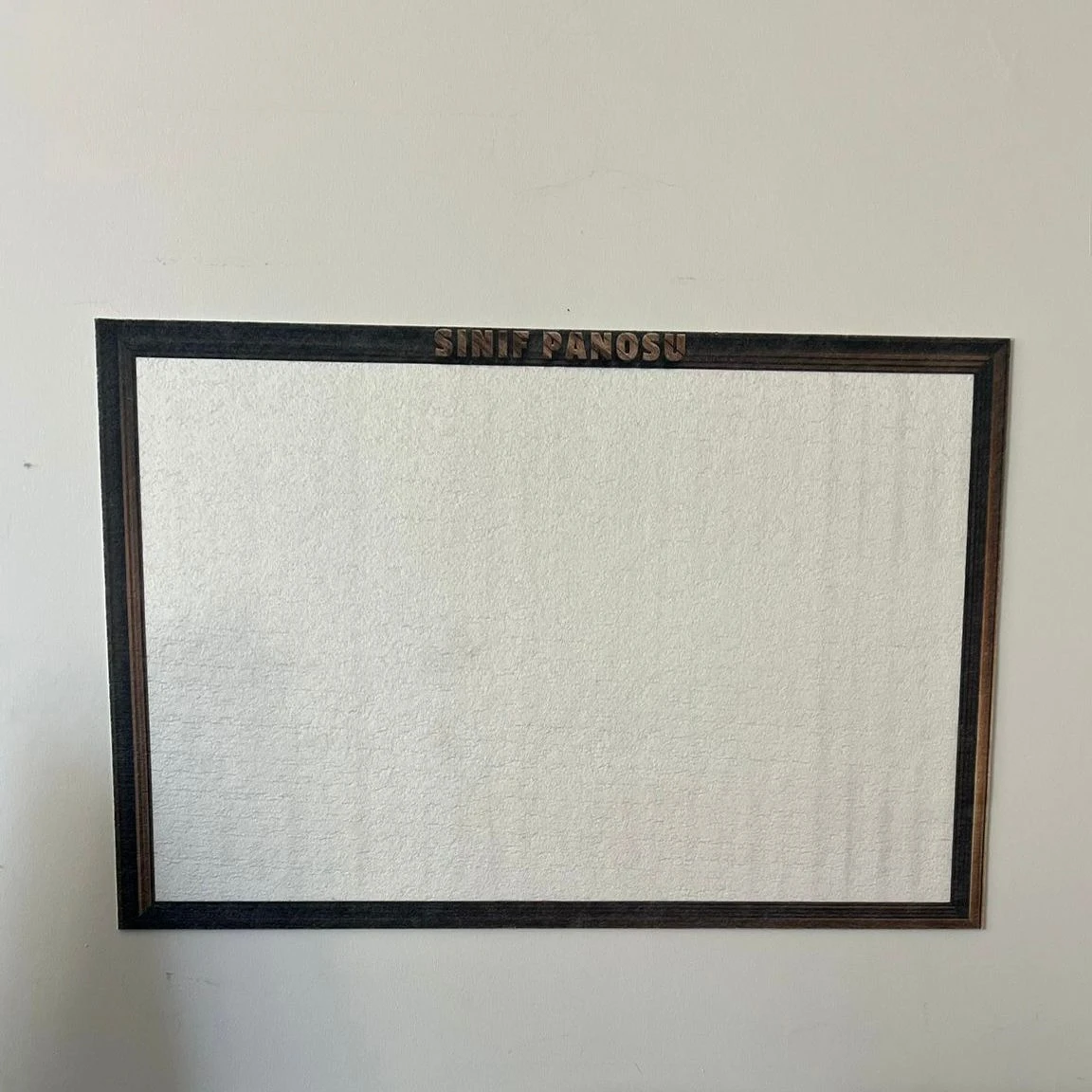 Yapışkanlı Keçe Sınıf Panosu 